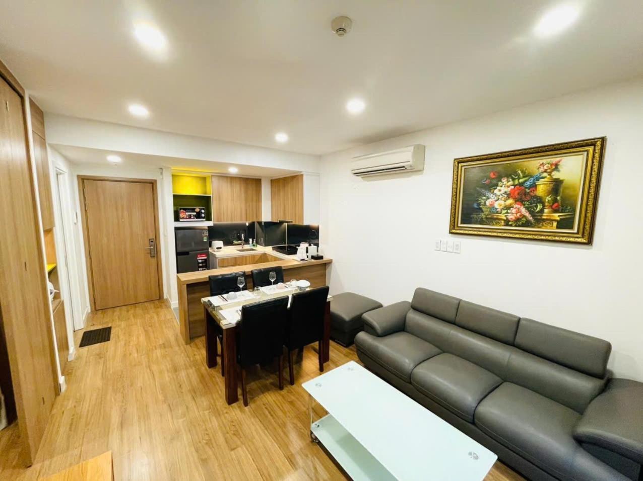1br Republic Plaza, 5 Min From Tan Son Nhat Airport * Ho Chi Minh City
